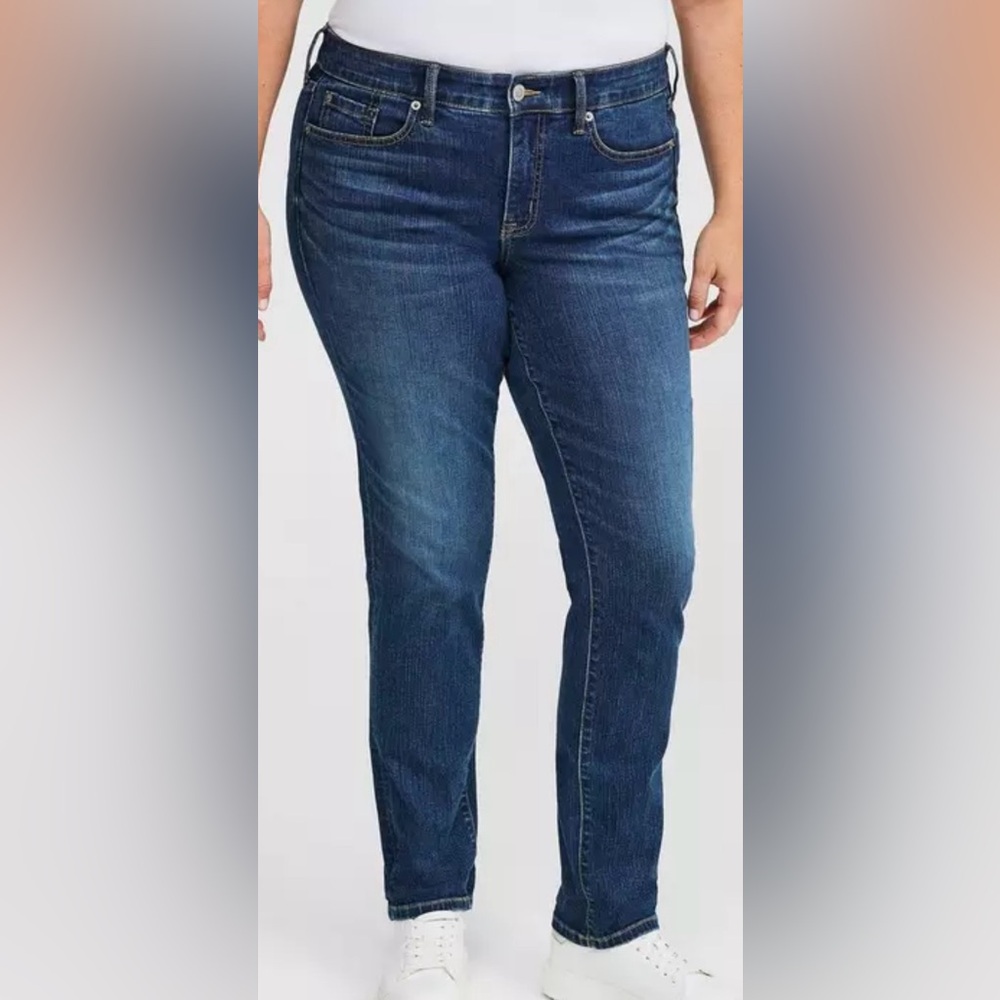 NEW - Torrid Boyfriend Mid-Rise Jeans